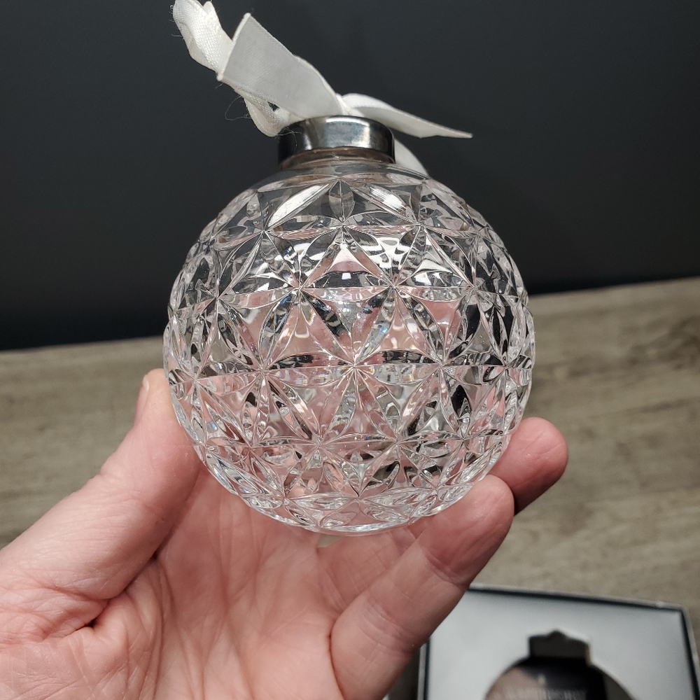 Waterford vintage Star of Hope ornament from The Times Square Collection 2000 - Picture 3 of 7